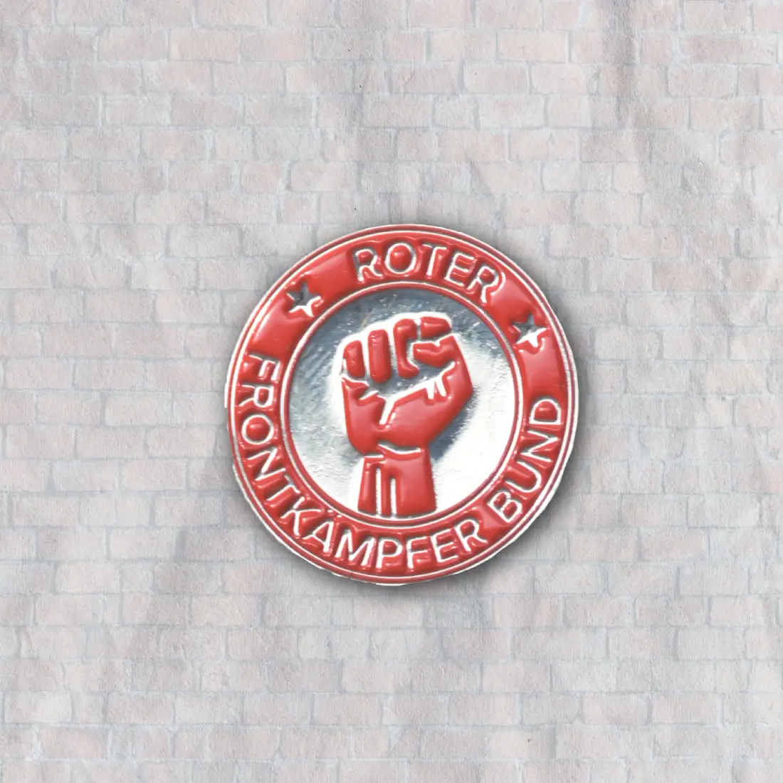 Pin: Roter Frontkämpferbund